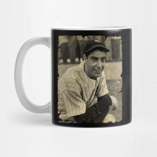 Joe Dimaggio - 56 Game Hitting Streak in 1941 Mug